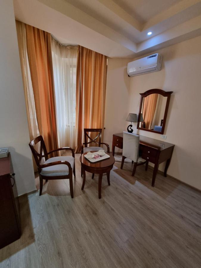 Damus Apartments Yerevan Ngoại thất bức ảnh