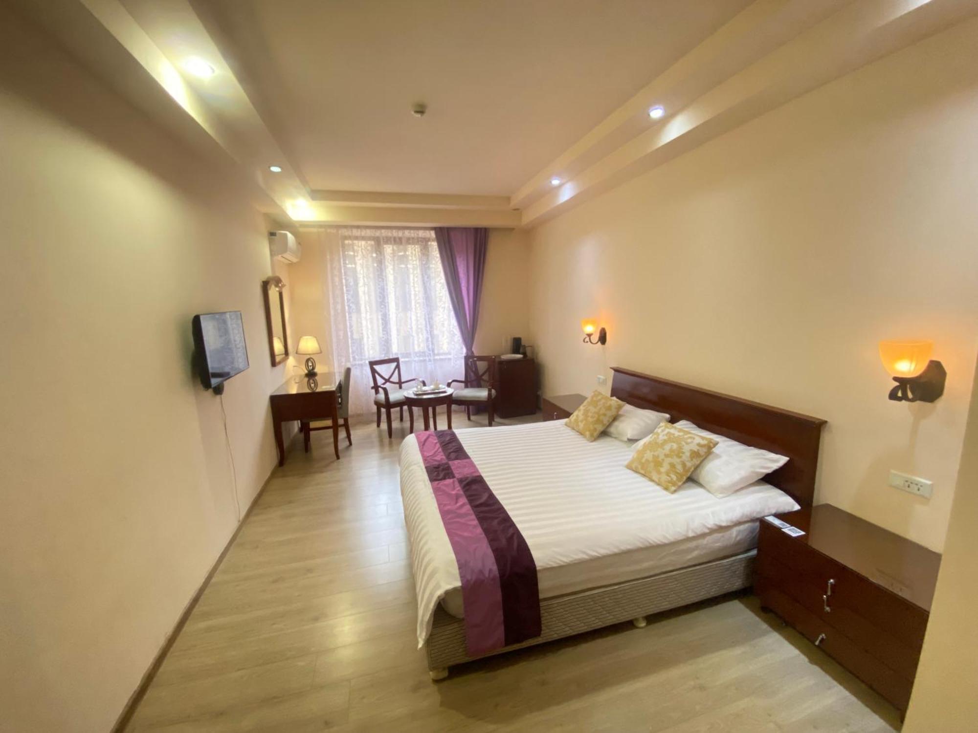 Damus Apartments Yerevan Ngoại thất bức ảnh